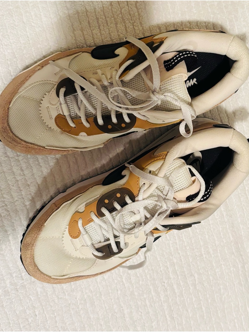 Nike Men’s Sneakers in Cream, Tan & Black